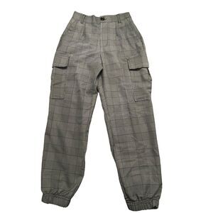 Forever 21 Women's Plaid Cargo Joggers Black and White Trousers Small